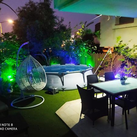 Apartment Amdar Village With Garden Eilat Bagian luar foto