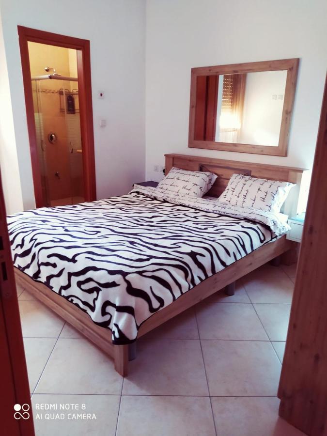 Apartment Amdar Village With Garden Eilat Bagian luar foto