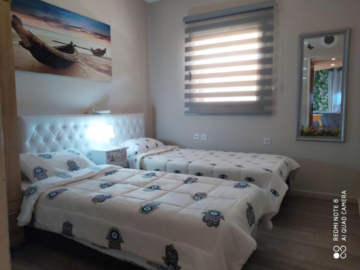 Apartment Amdar Village With Garden Eilat Bagian luar foto