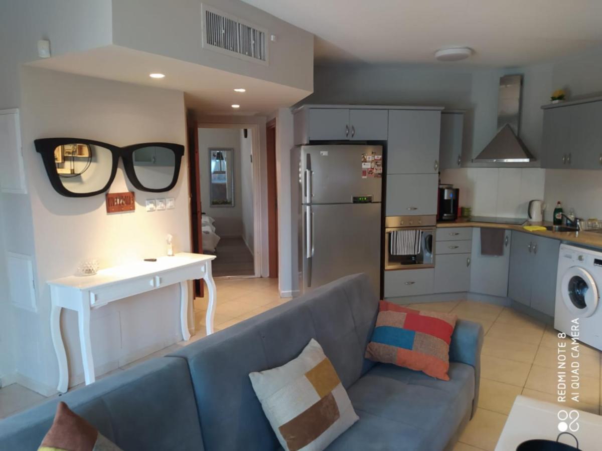 Apartment Amdar Village With Garden Eilat Bagian luar foto